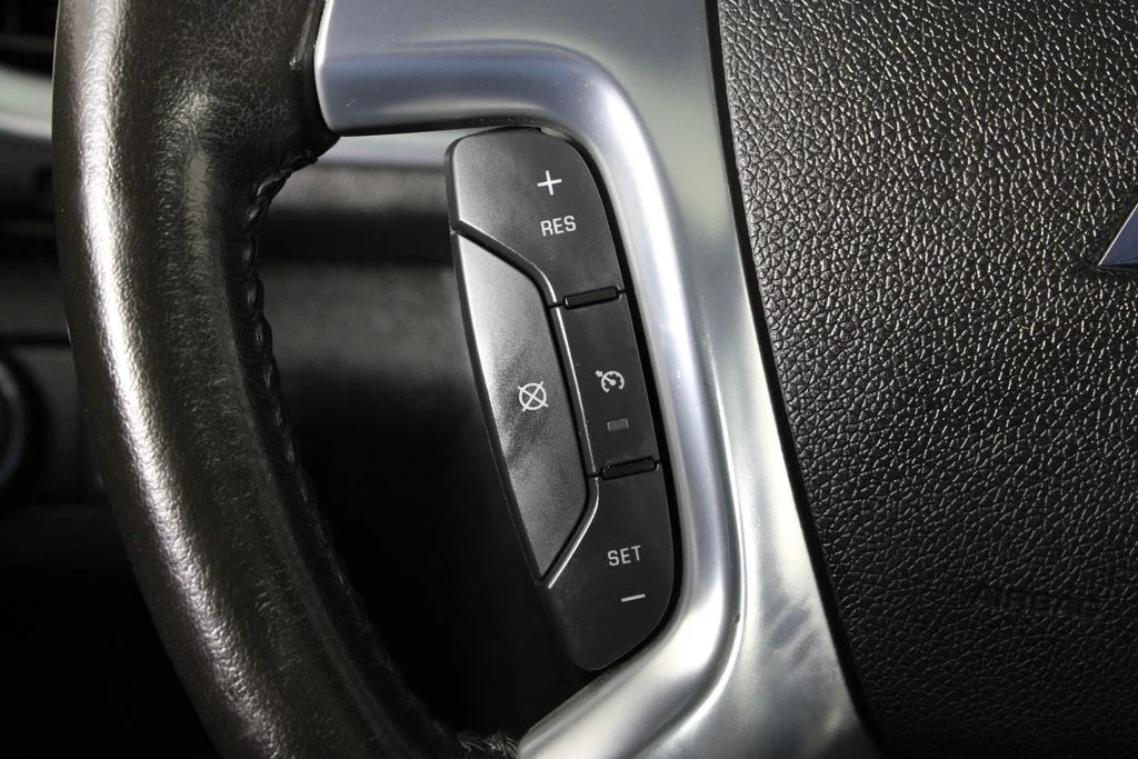 Used 2016 Blue Chevrolet 2LT image 26