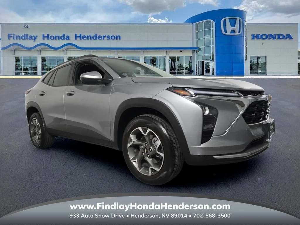 Used 2024 Sterling Gray Metallic Chevrolet LT image 1