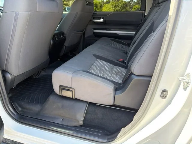 Used 2021 White Toyota SR5 image 20