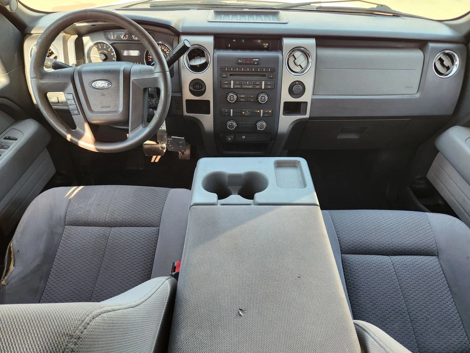 Used 2012 White Ford XLT image 25