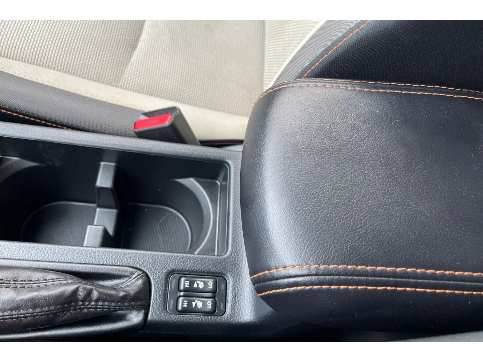 Used 2017 VENETIAN RED PEAR Subaru Premium image 29