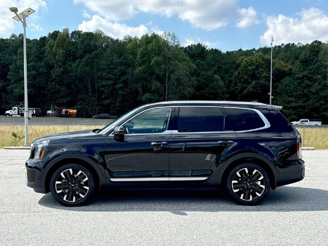 Used 2025 Black Kia SX image 2