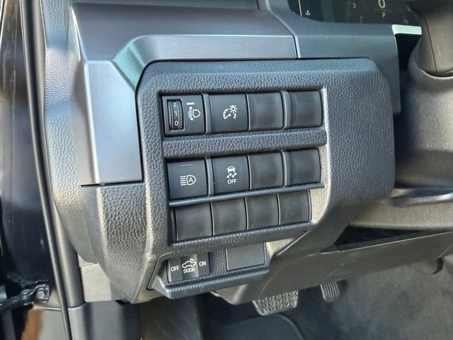 2026 Toyota Tacoma SR5 - Photo 12