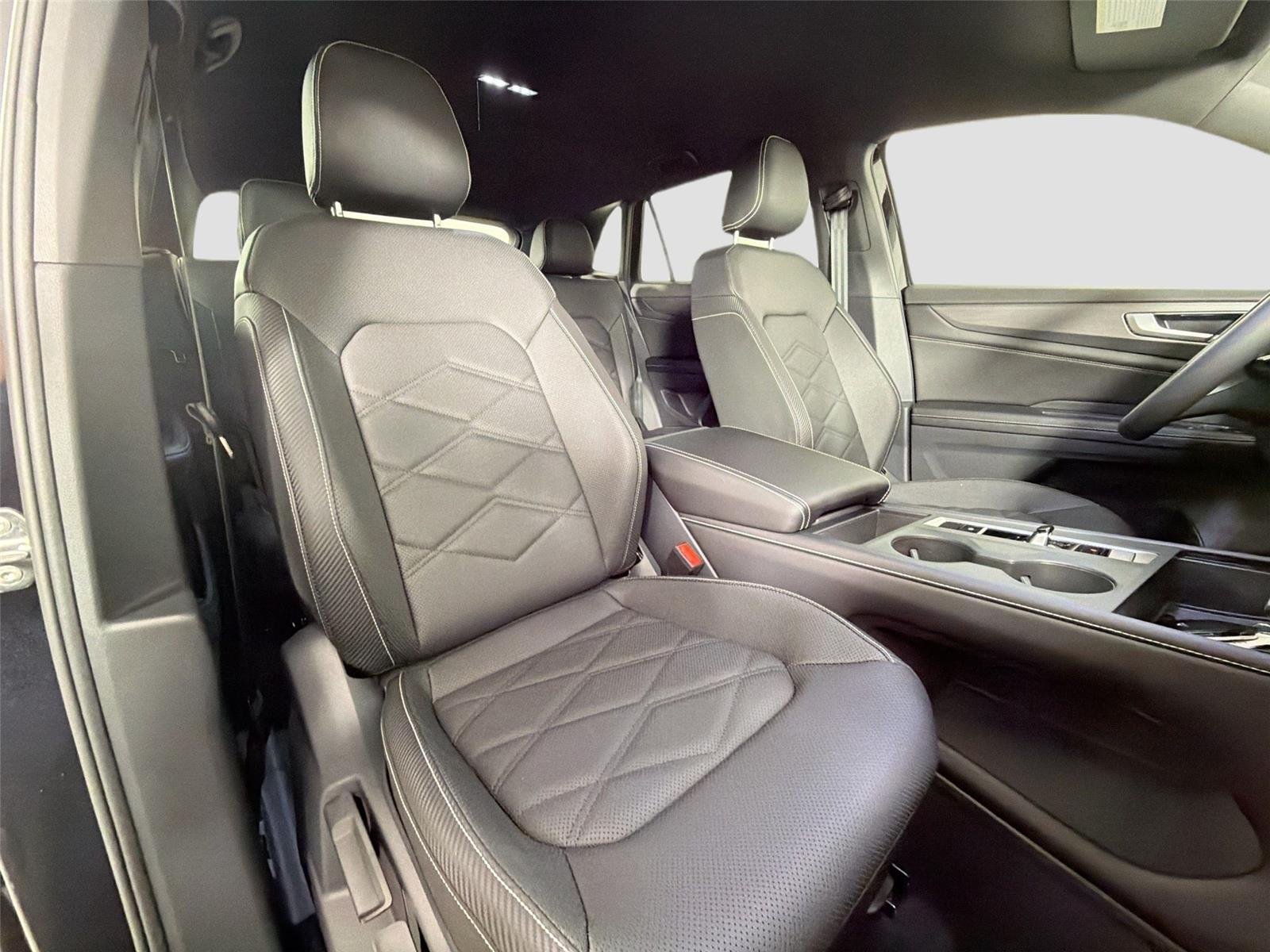 New 2026 Deep Black Pearl Volkswagen 2.0T SE image 25