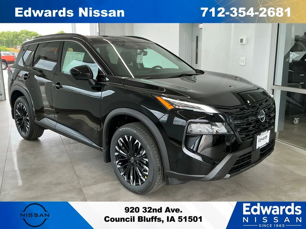 2026 Nissan Rogue Dark Armor AWD's photo