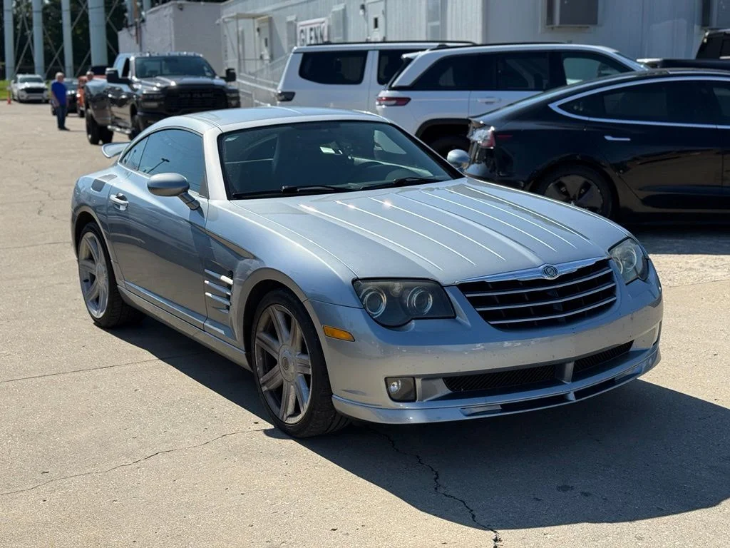 Used 2005  Chrysler SRT6 image 4