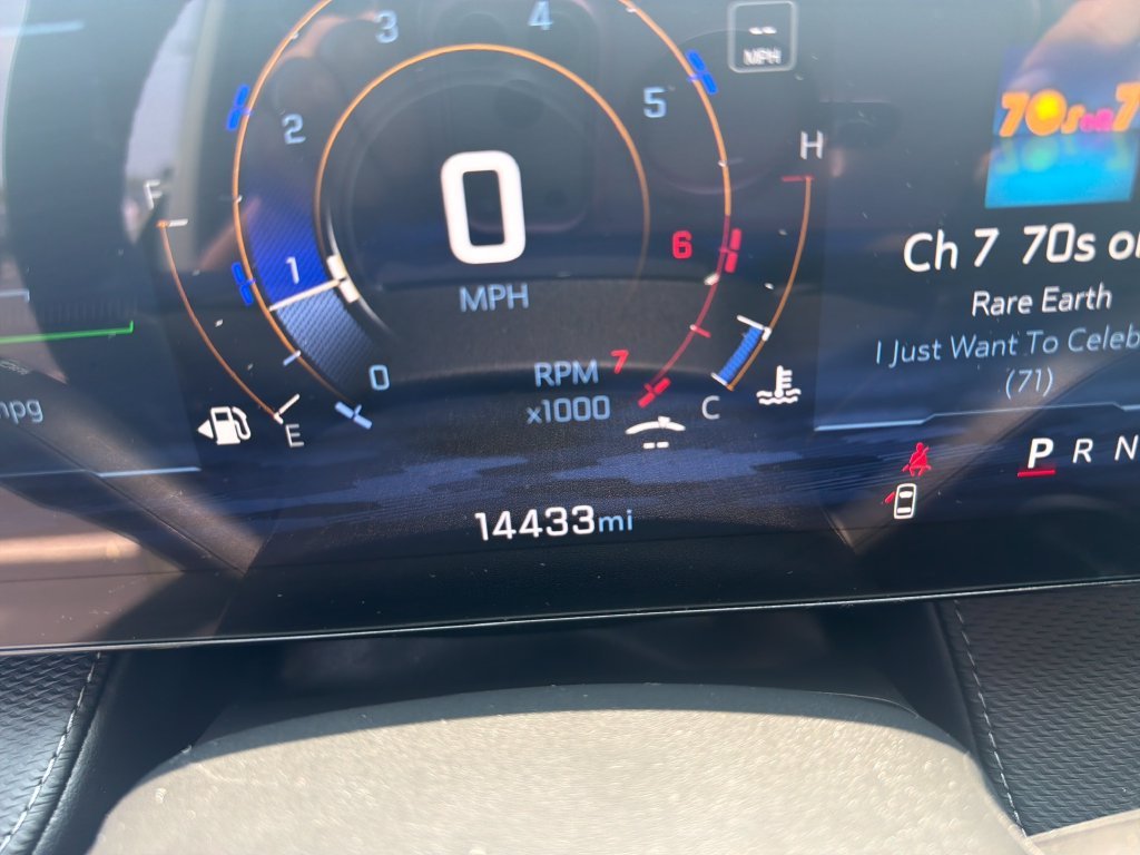 Used 2026 Green Chevrolet LT image 21