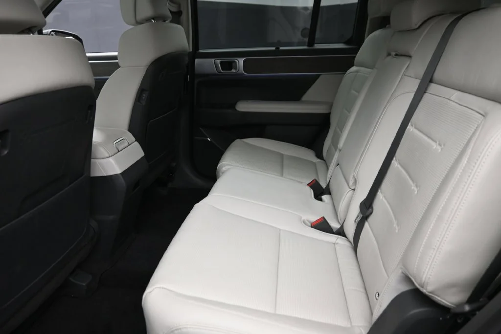 Used 2024 Black Hyundai Limited image 14