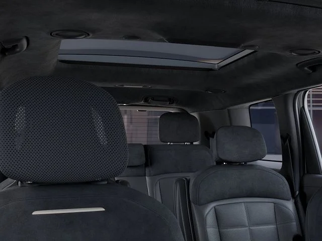 New 2027 White Kia SX Prestige image 28
