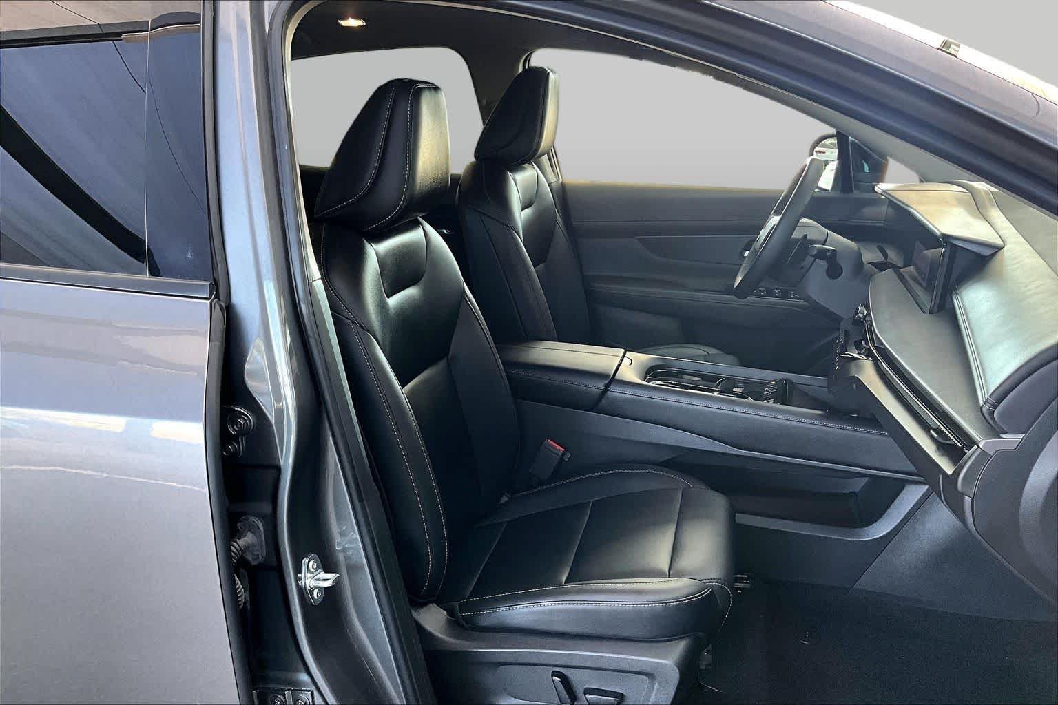 Used 2025 Gun Metallic Nissan SV image 9