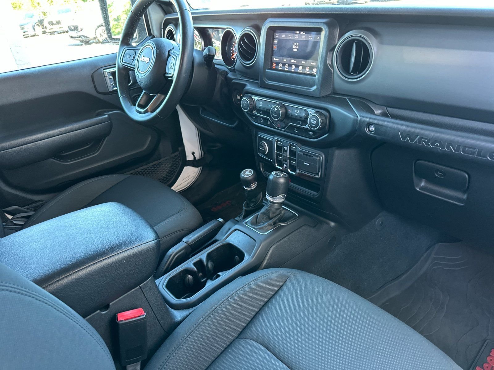 Used 2022 White Jeep Unlimited Willys image 15