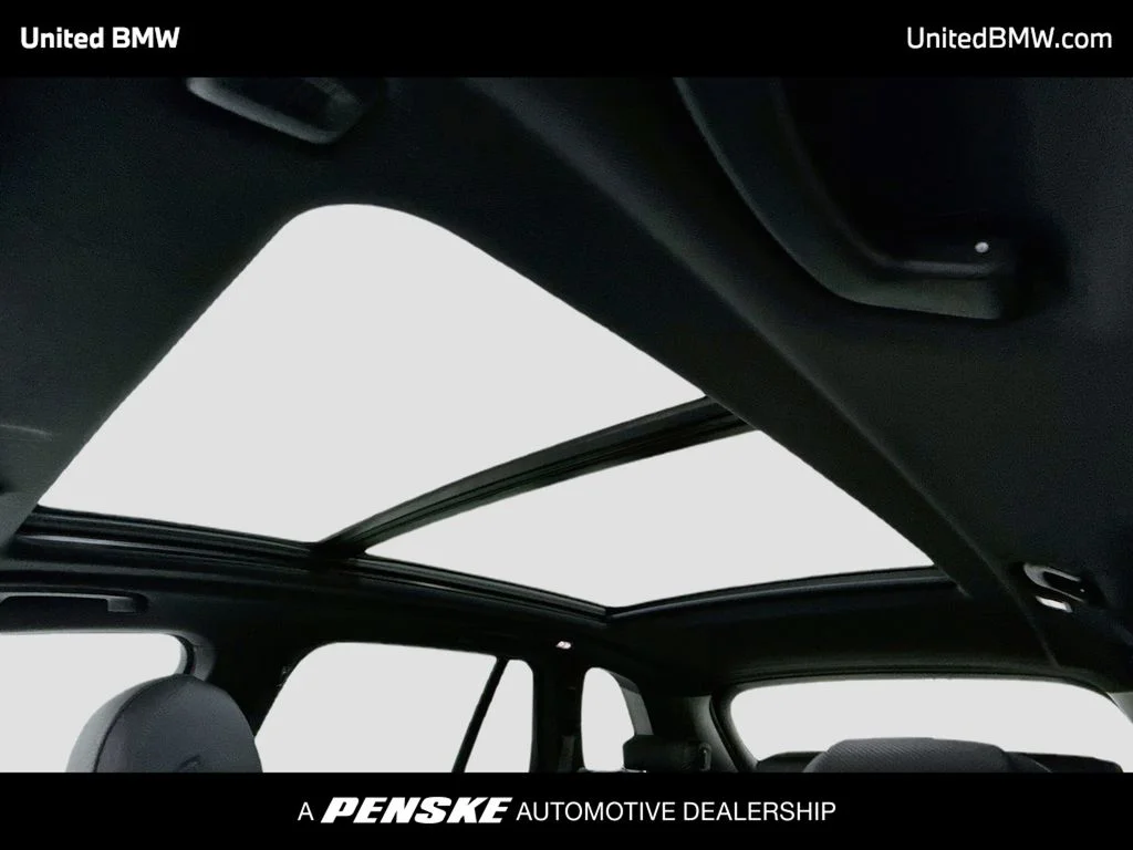New 2026 Alpine White BMW sDrive40i image 12