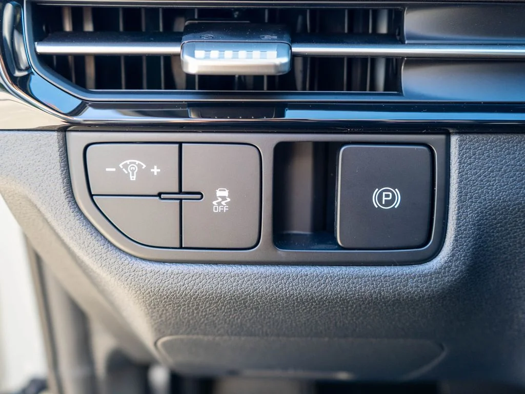 New 2026 Wolf Gray Kia X-Line image 17