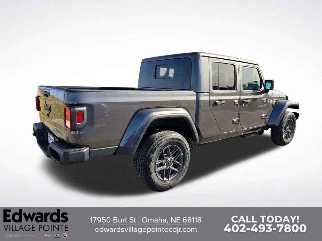 New 2026 Granite Crystal Metallic Clear-Coat Exterior Paint Jeep Sport S image 3