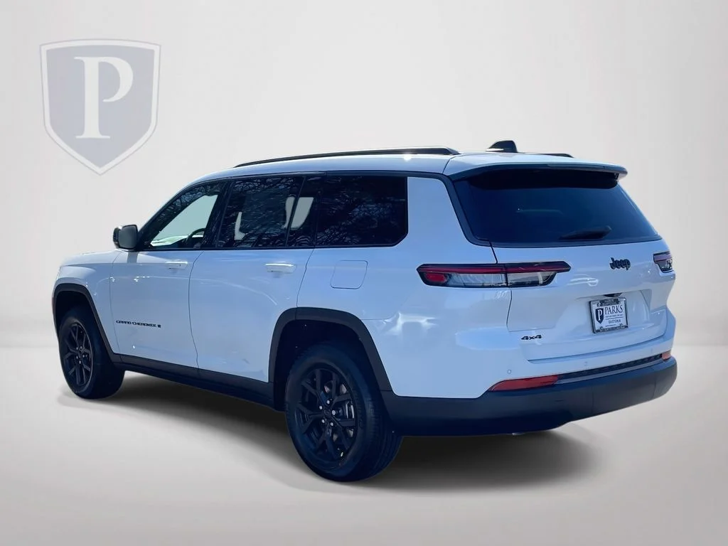 New 2026 Bright White Clearcoat Jeep Altitude image 6