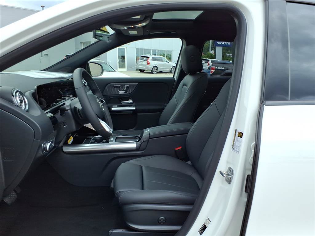 New 2026 Polar White Mercedes-Benz GLA 250 image 11