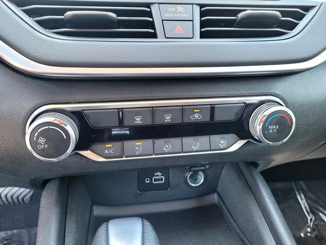 Used 2022 Blue Nissan 2.5 S image 21