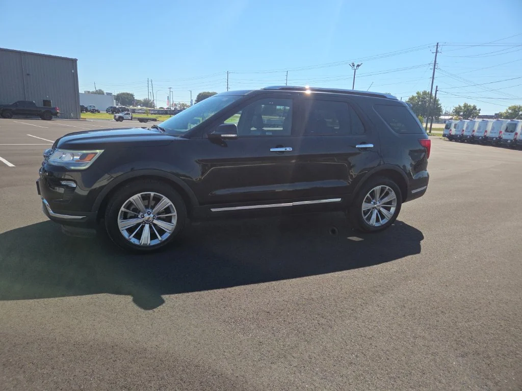 Used 2019 Black Ford Limited image 5