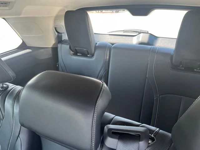 Used 2023 Black INFINITI LUXE image 13