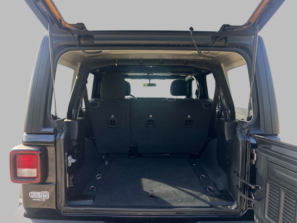 Used 2022 Black Jeep Unlimited Sport S image 11