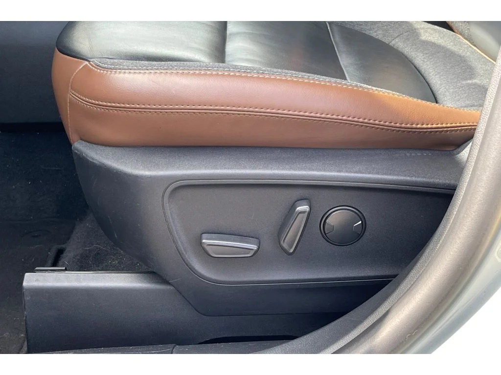 Used 2023 Cactus Gray Ford Outer Banks image 14