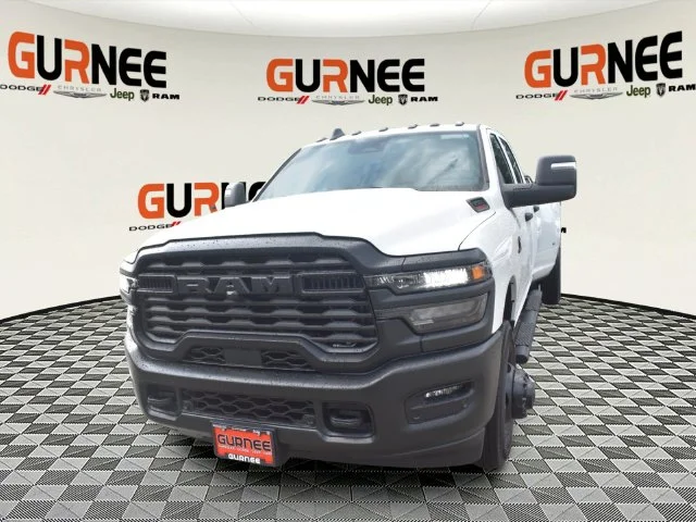 New 2026 Bright White Clear-Coat Exterior Paint RAM Tradesman image 7