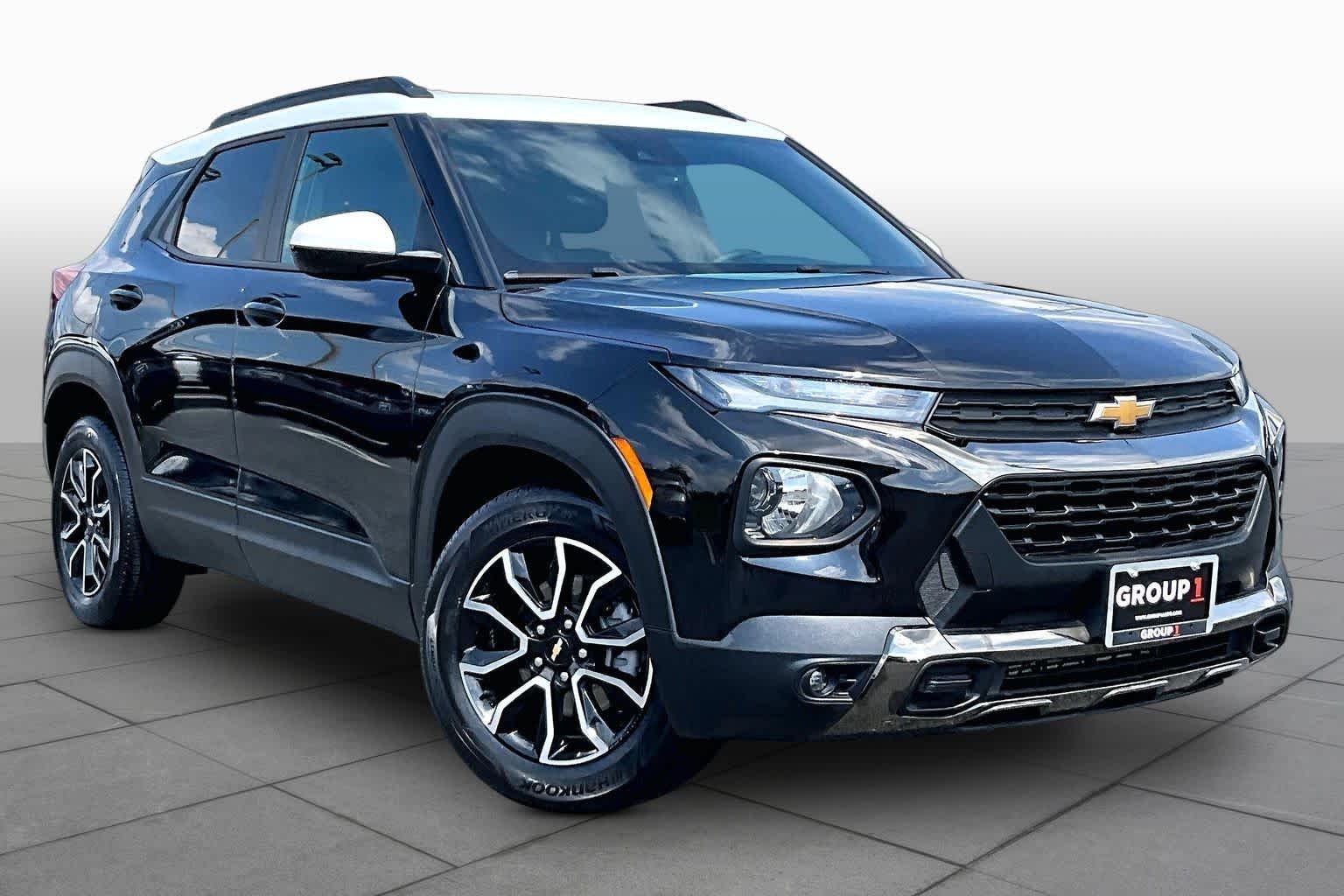 Used 2021 Mosaic Black Metallic Chevrolet ACTIV image 3