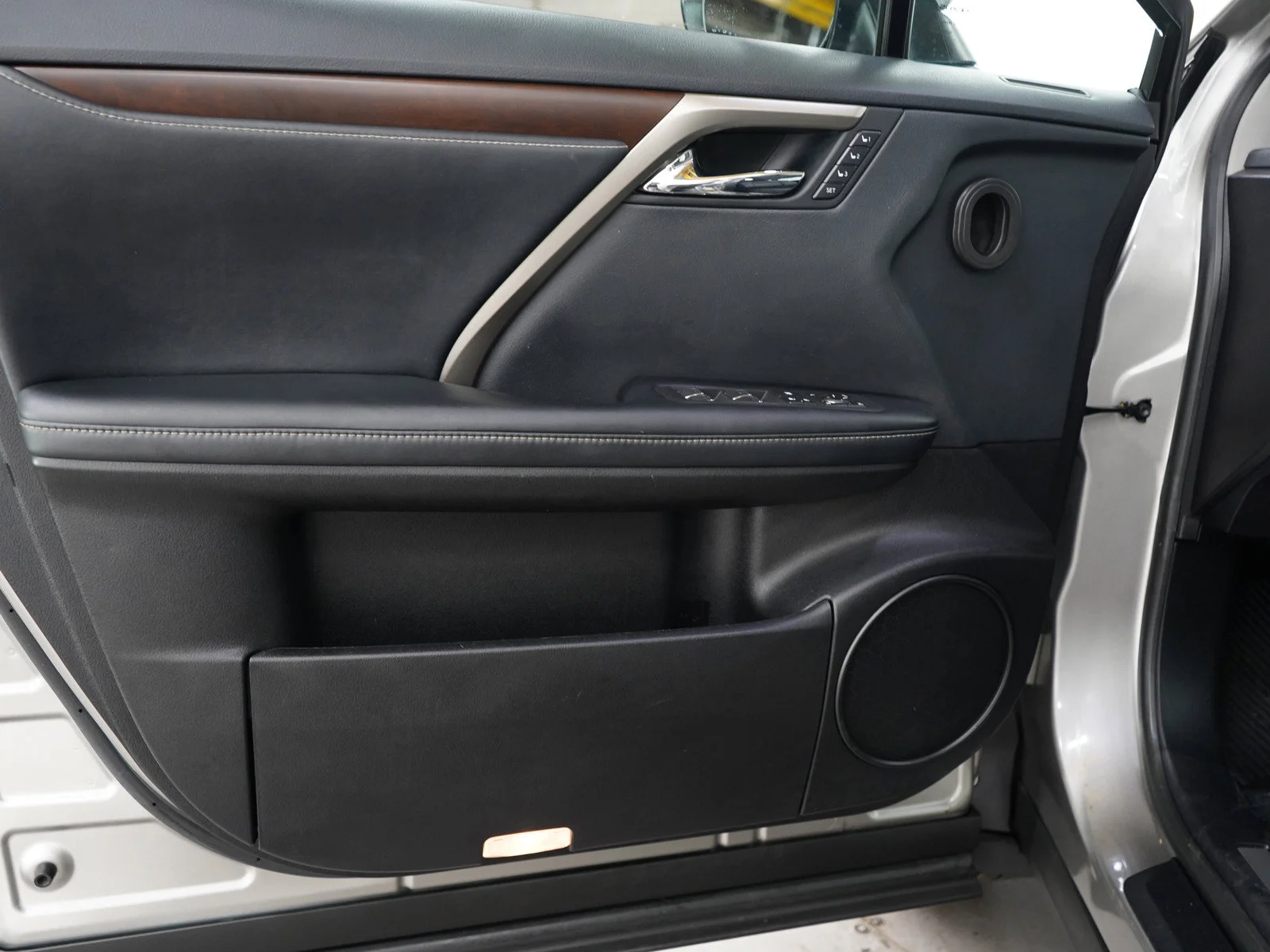 Used 2022 Silver Lexus 350 image 19