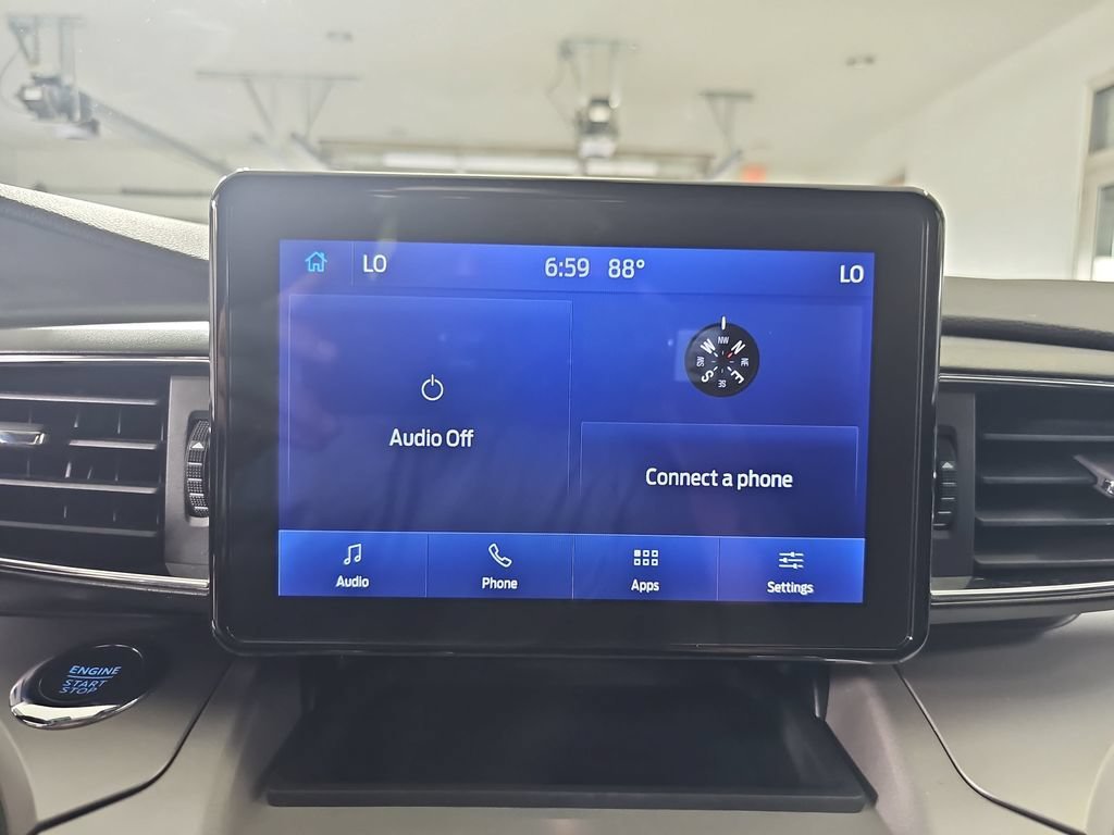 Used 2023 White Ford XLT image 28