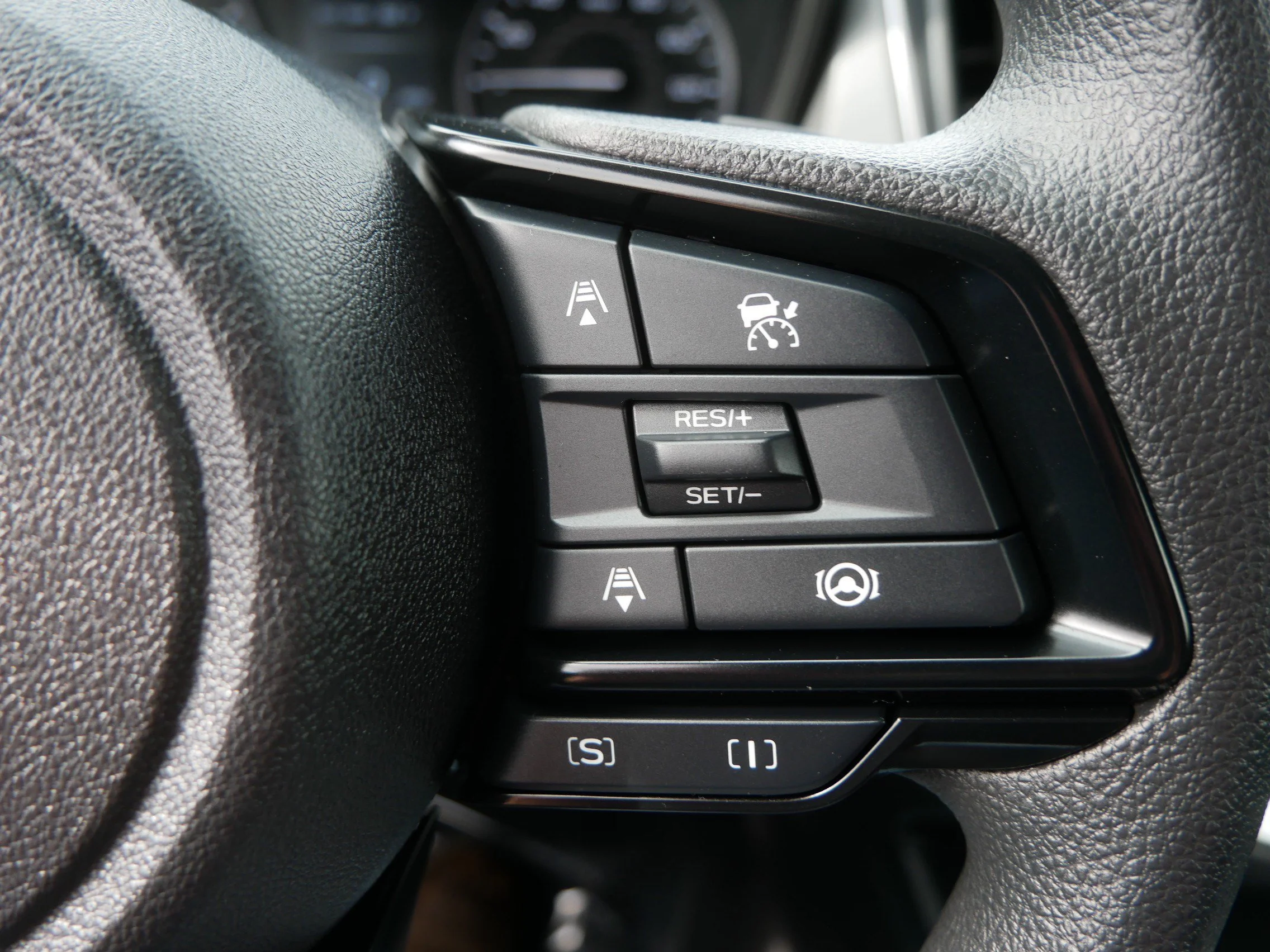 Used 2024 Ice Silver Metallic Subaru Premium image 25