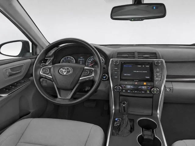 Used 2016 Cosmic Gray Mica Toyota XLE image 21