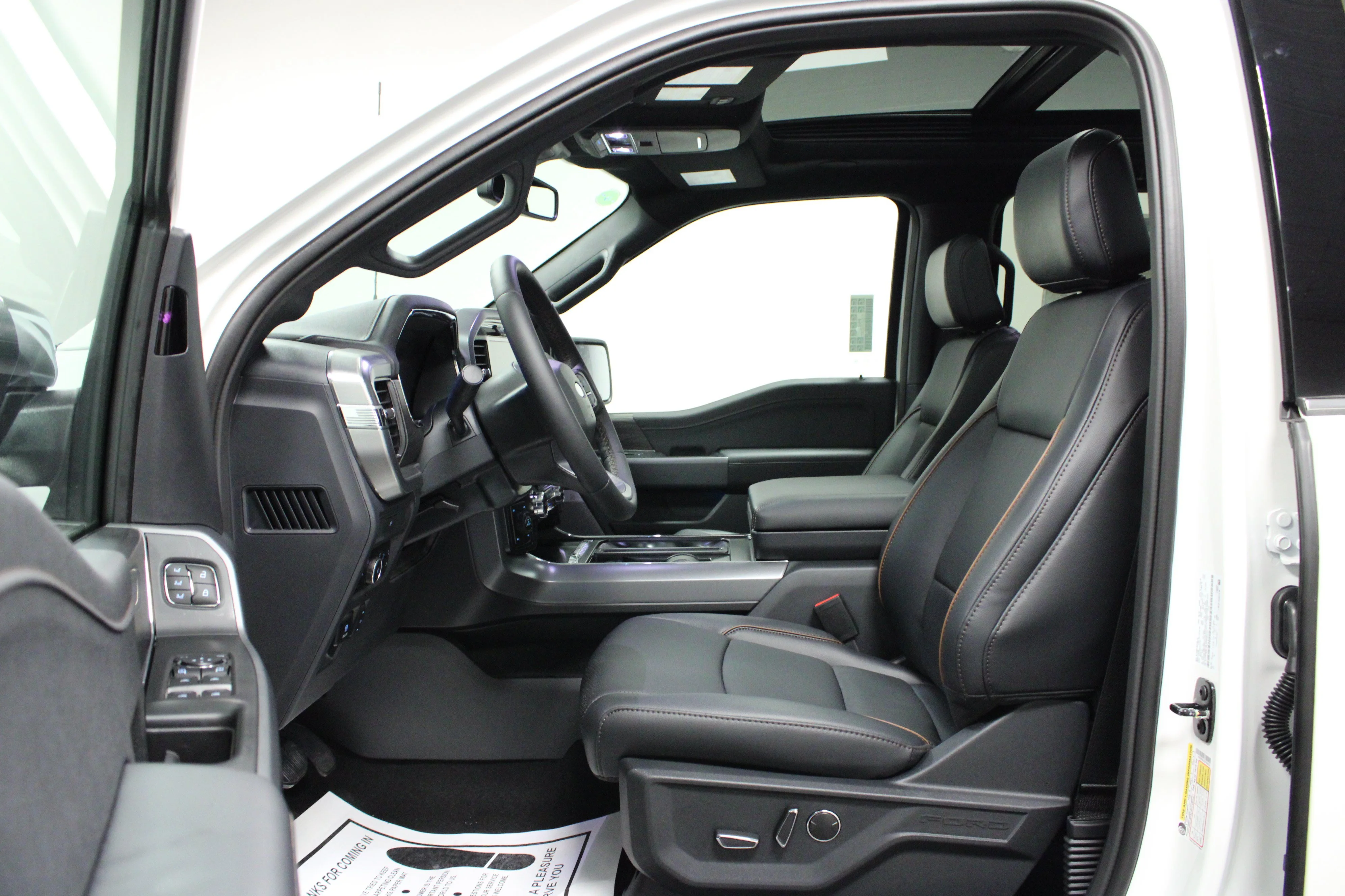 New 2026 Star White Metallic Tri-Coat Ford Lariat® image 12