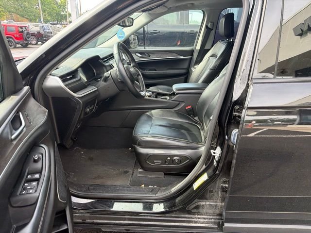 Used 2022 Black Jeep Limited image 4
