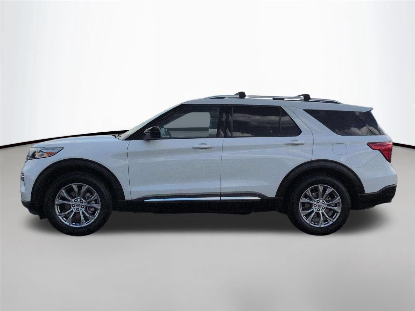 Used 2022 Star White Metallic Tri-Coat Ford Limited image 2