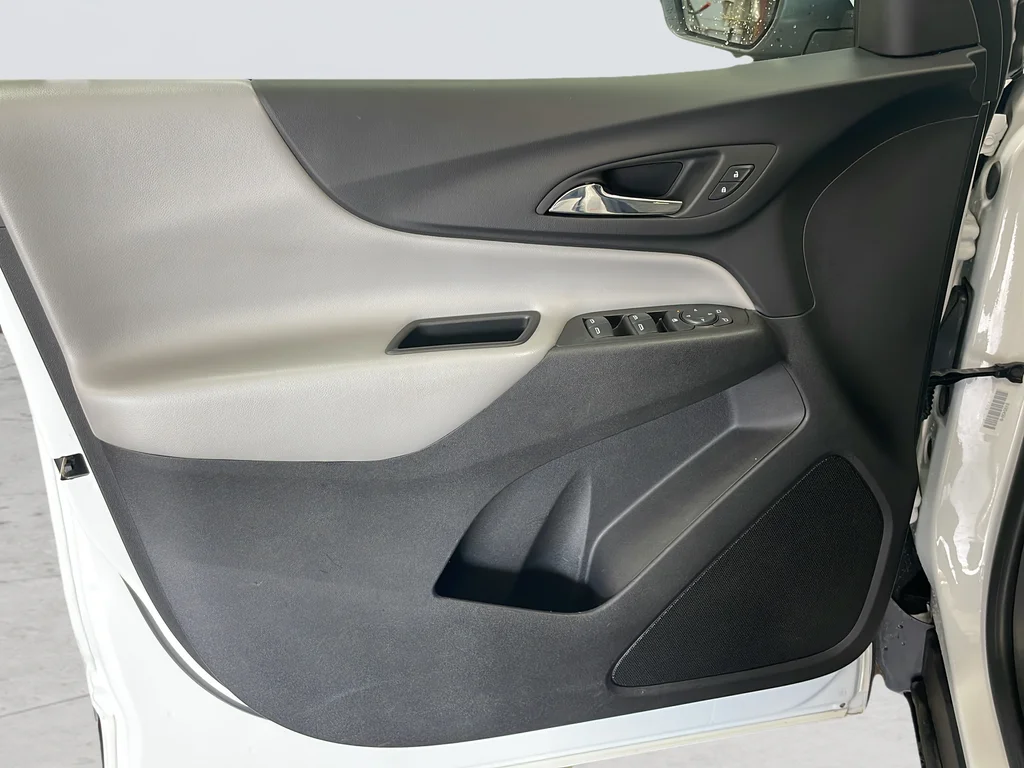 2023 Chevrolet Equinox LT - Photo 24