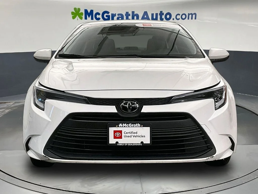 Used 2026 White Toyota LE image 5
