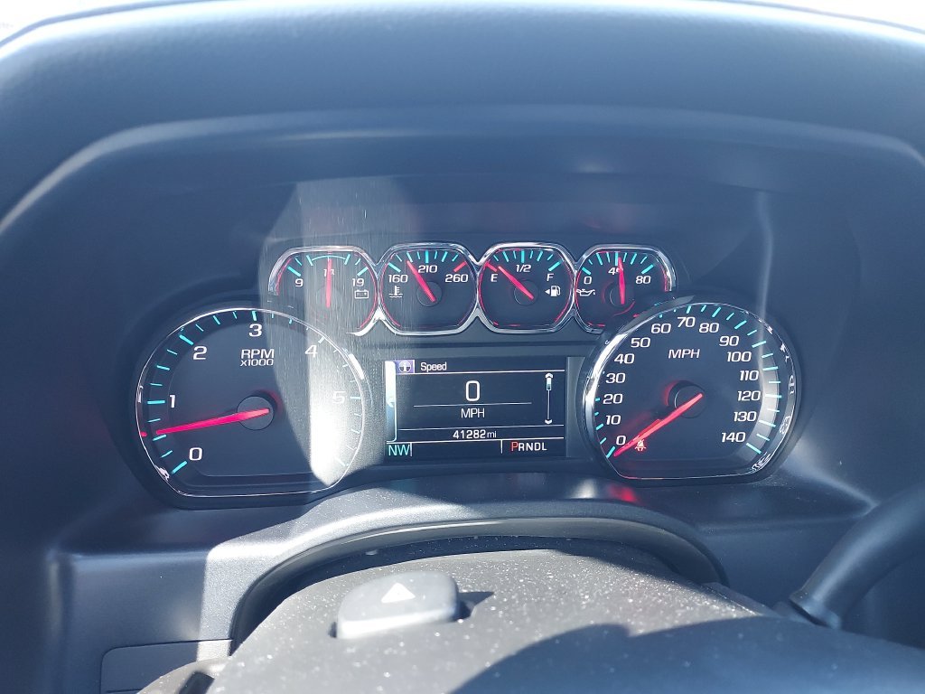 Used 2018 Black GMC SLT image 18