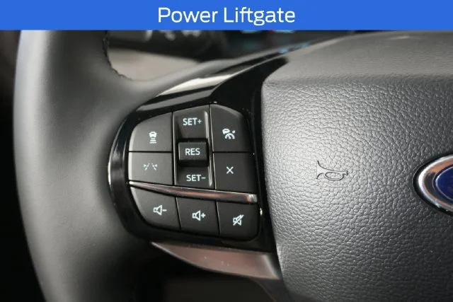 New 2027 Star White Metallic Tri-Coat Ford Platinum™ image 10