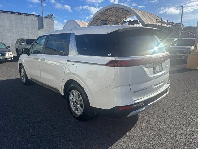 Used 2022 White Kia LXS image 3