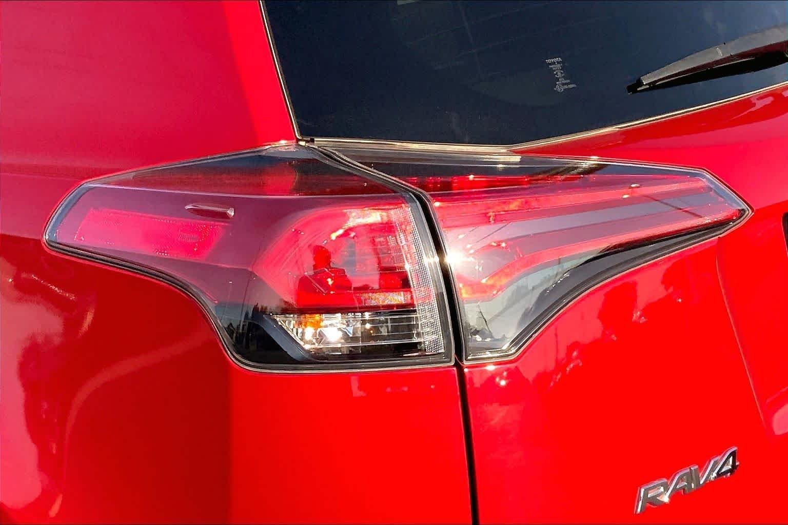 Used 2017 Barcelona Red Metallic Toyota Limited image 28