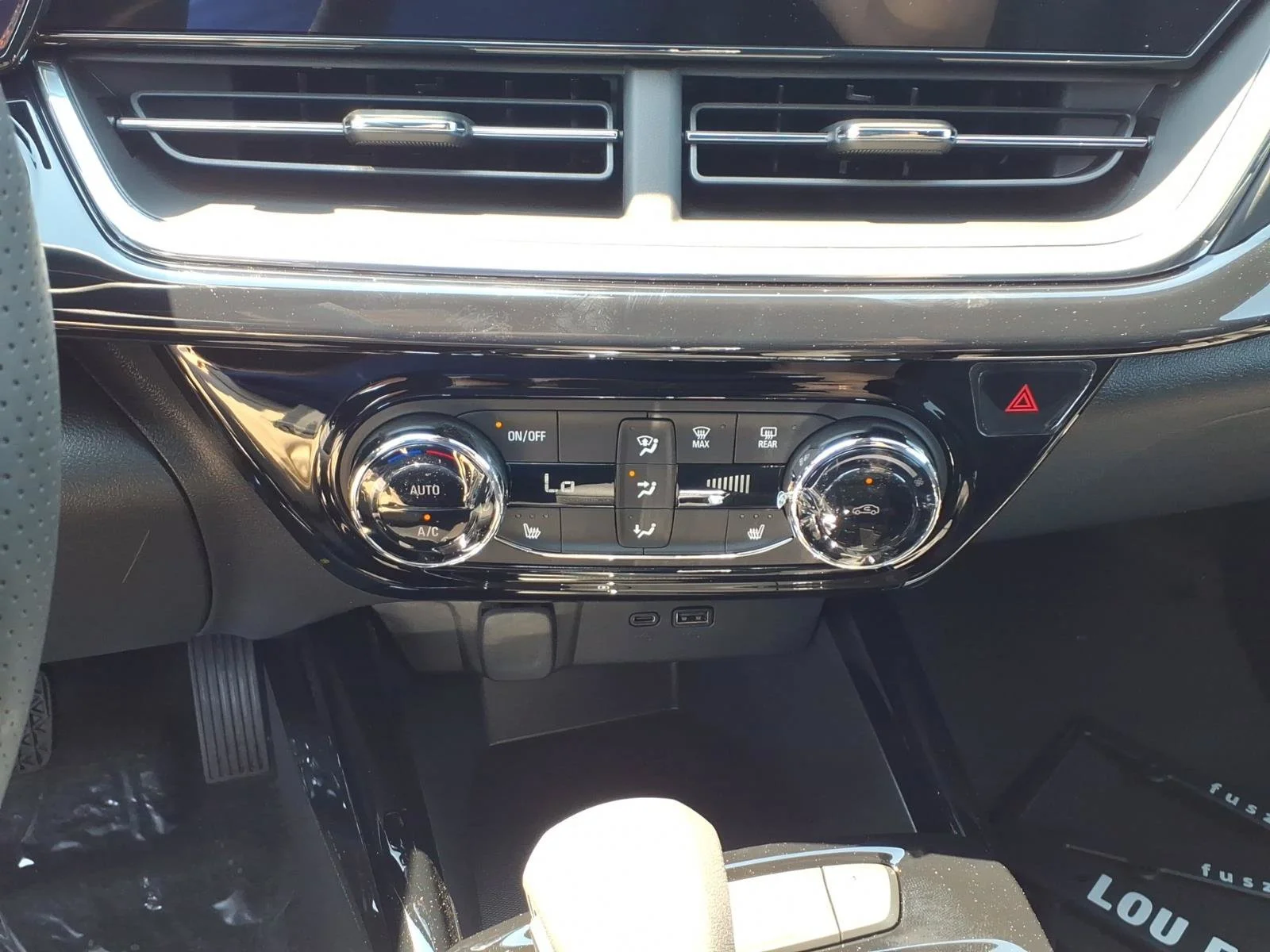 2026 Chevrolet Trax RS - Photo 9