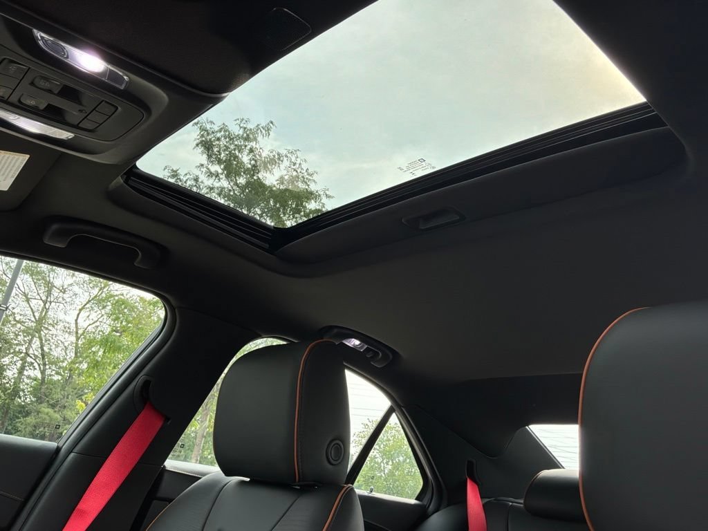 2026 Cadillac CT4 V-Series - Photo 26