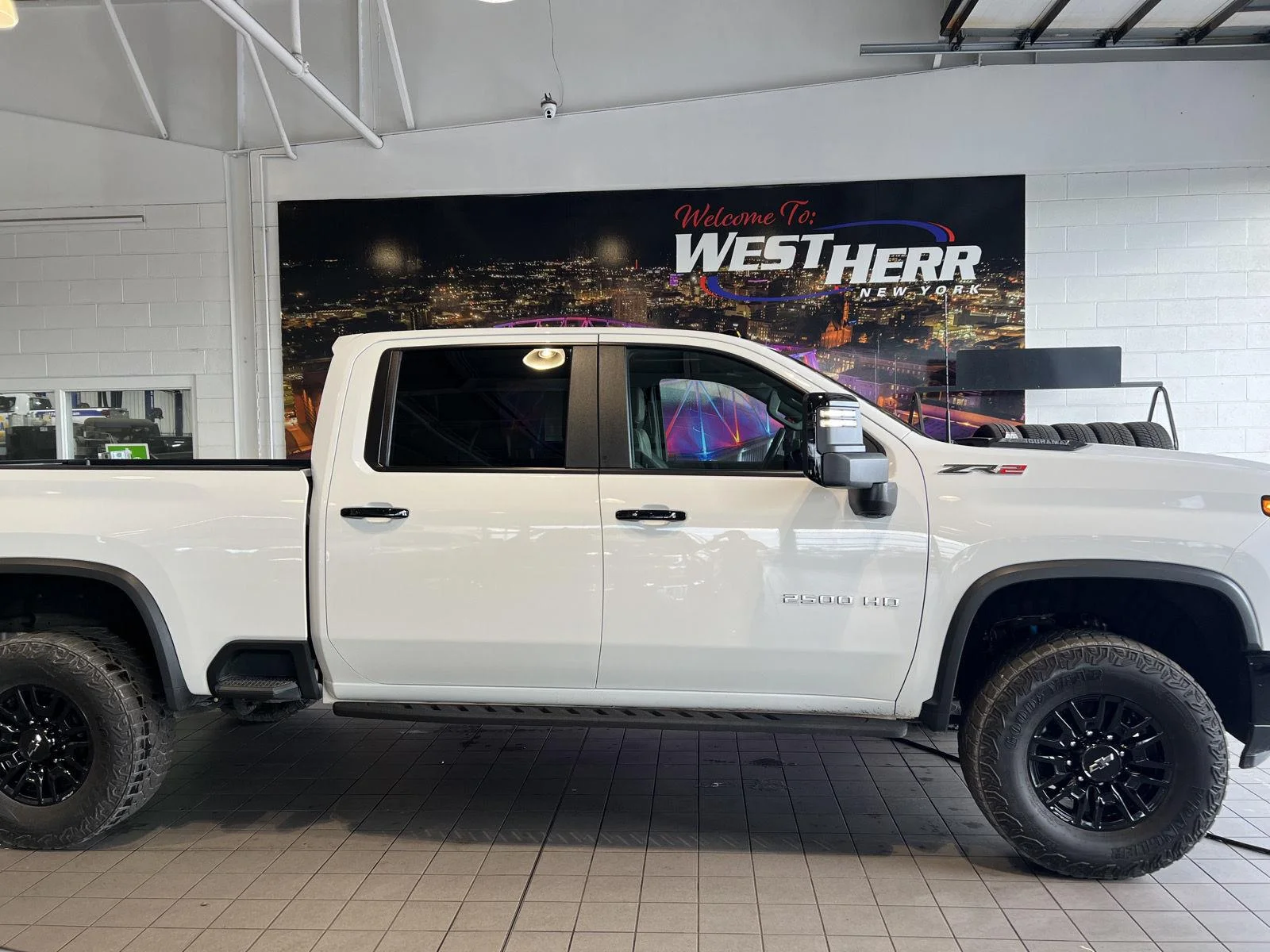 Used 2025 Summit White Chevrolet ZR2 image 8