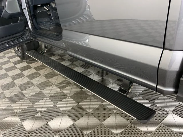 2024 Ford F-350 Super Duty Platinum - Photo 15