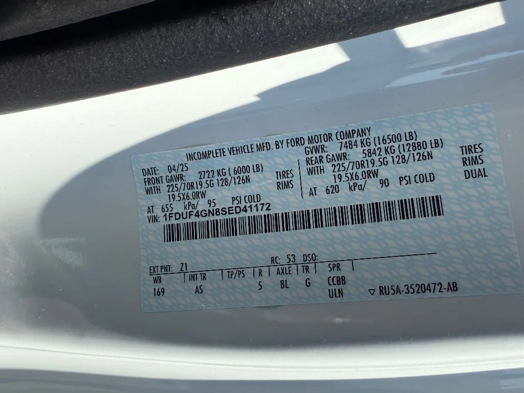 2025 Ford F-450 Super Duty Chassis Cab XL - Photo 17