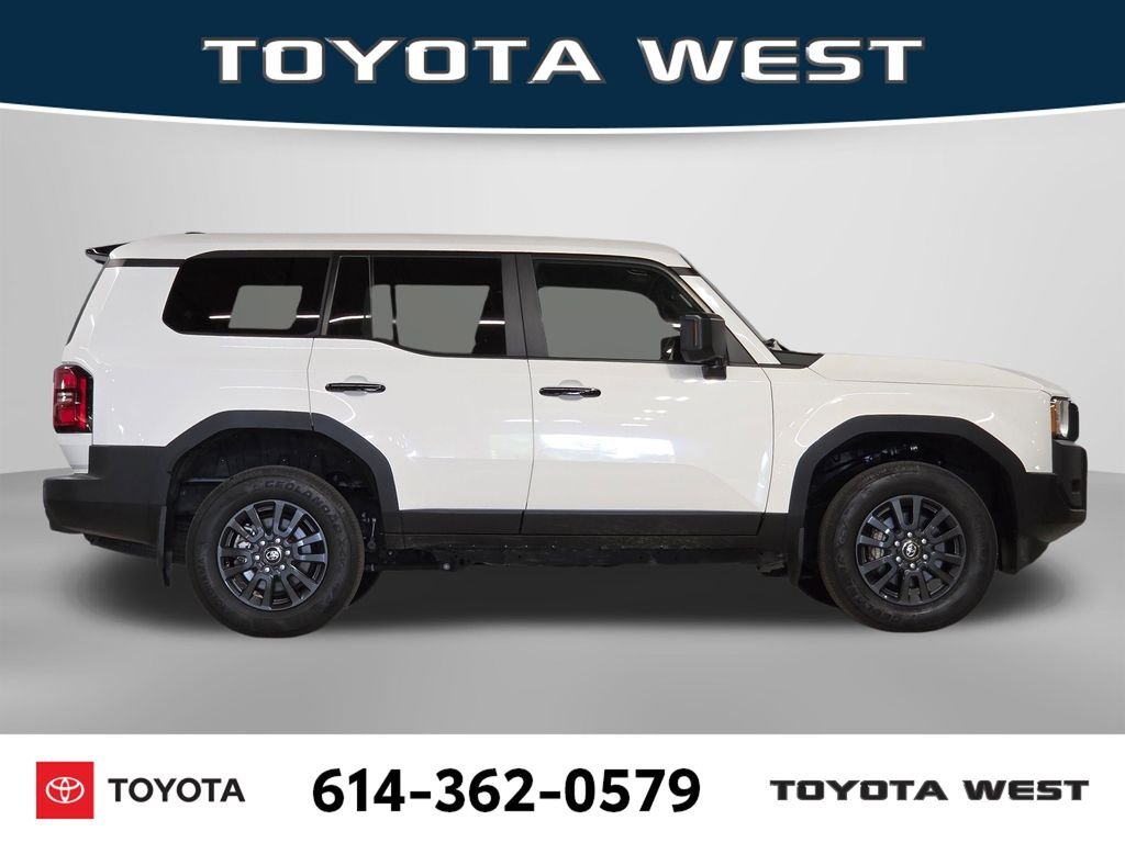 Used 2024 White Toyota 1958 image 5
