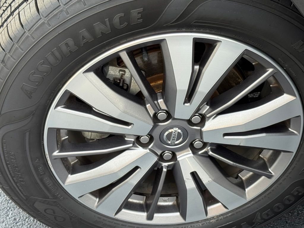 Used 2019 Black Nissan SL image 14