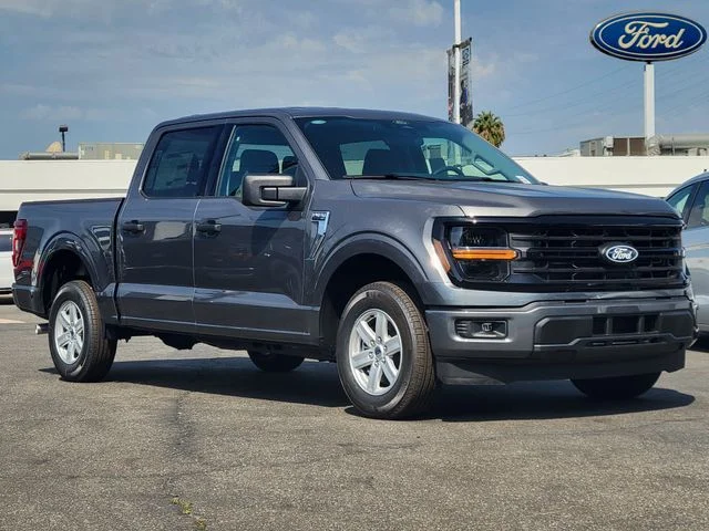 New 2026 Carbonized Gray Metallic Ford XLT image 31