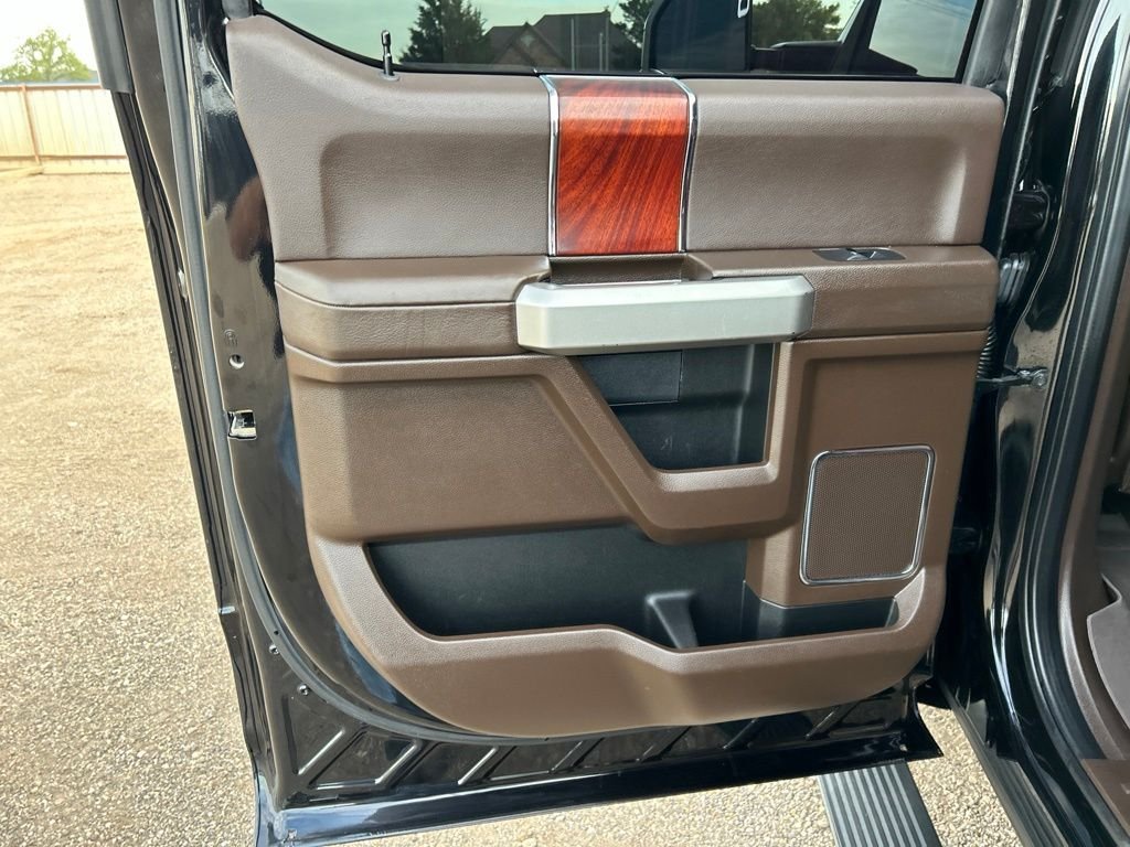 Used 2022 Black Metallic Ford King Ranch image 39