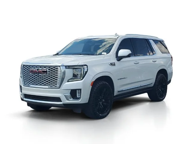 Used 2022 WHITE FROST TRICOAT GMC Denali image 3